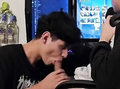 gamer twinks amateur blowjob