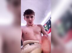 20 Boys Wanking and Cumming Solo