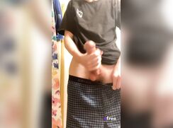 Dnz big shroom head twink cums