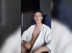 cute big cock dude smoking bate show