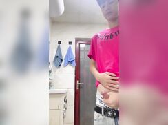 Sagger standing up jerking and cumming